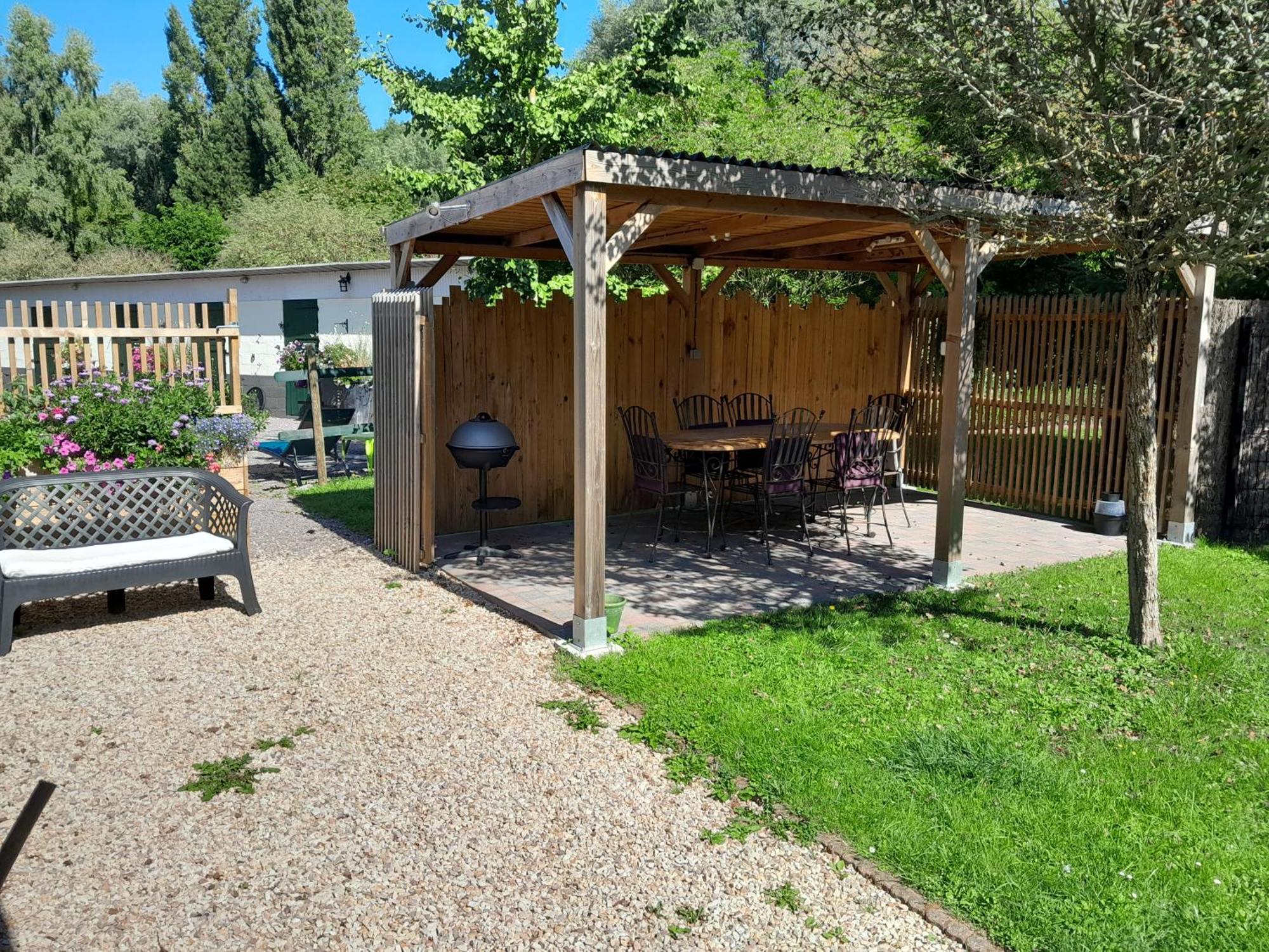 Le Paddock Du Val De Lys Hotel Blessy ภายนอก รูปภาพ