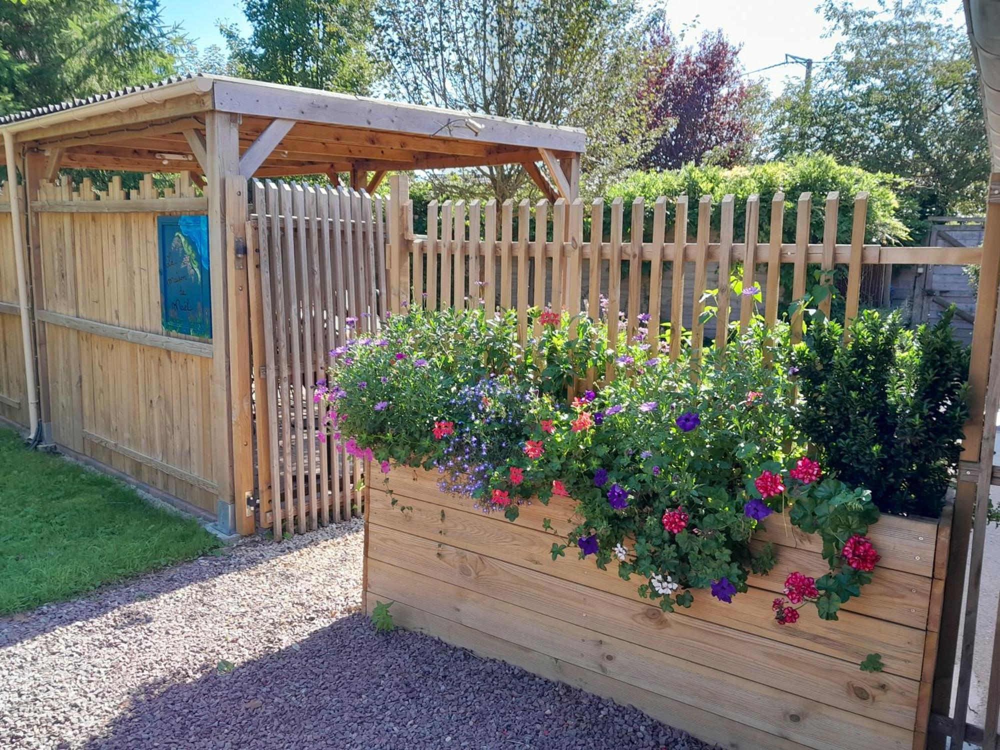 Le Paddock Du Val De Lys Hotel Blessy ภายนอก รูปภาพ
