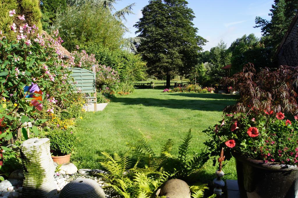 Le Paddock Du Val De Lys Hotel Blessy ภายนอก รูปภาพ